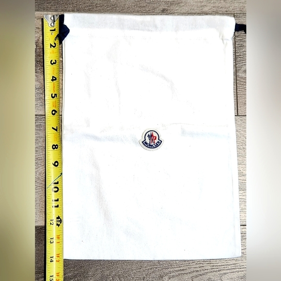 Moncler Dust bag. White - Picture 1 of 1